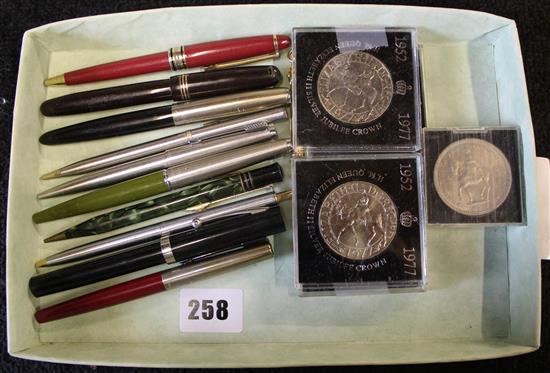 Quantity of pens, including Parker, coins etc